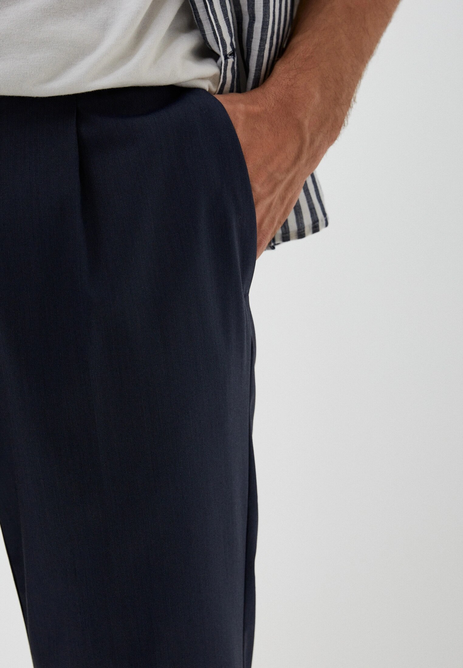 картинка прямые брюки из поливискозы